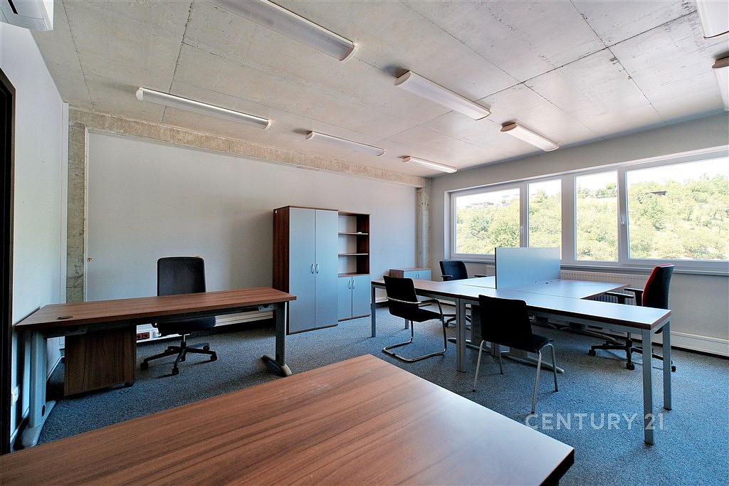 Pronájem kanceláře 106 m² — photo 5