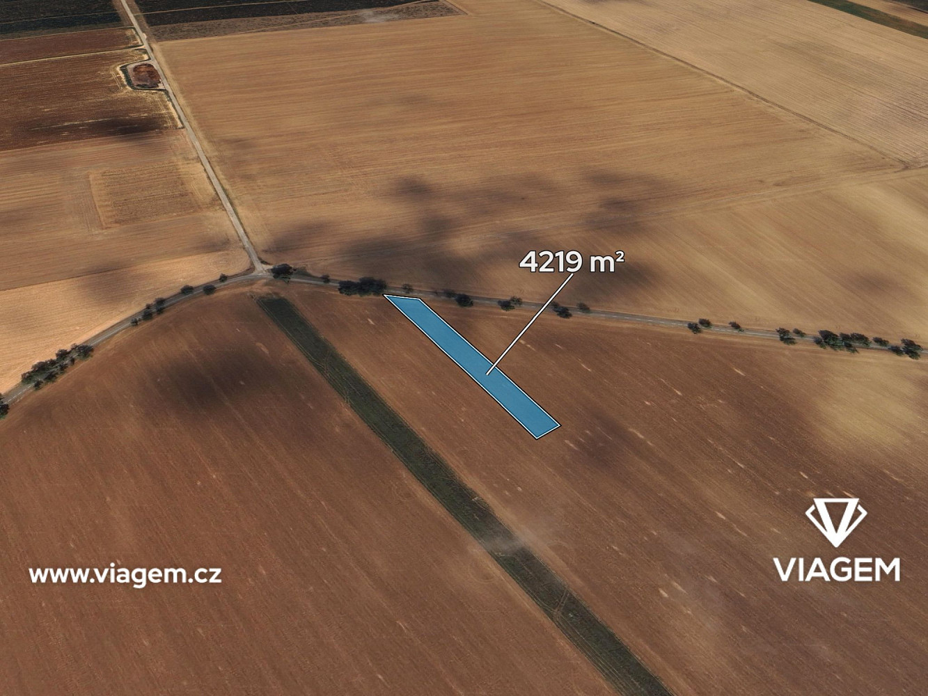 Prodej pole 1 054 m²