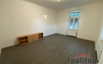Pronájem bytu 2+1 64 m², Horovo náměstí, Opava - Předměstí