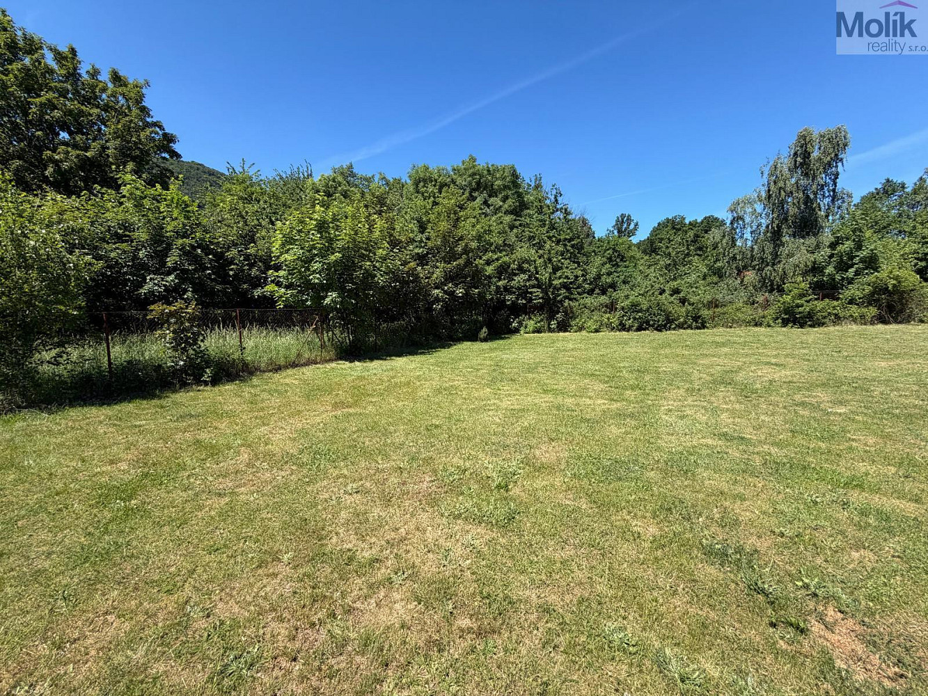 Prodej stavebního pozemku 919 m² – fotografie 4