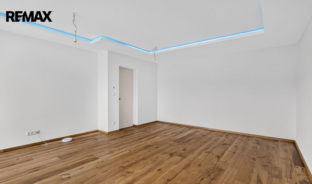 Prodej domu 358 m² s pozemkem 732 m², Sedlec – náhled fotky 11