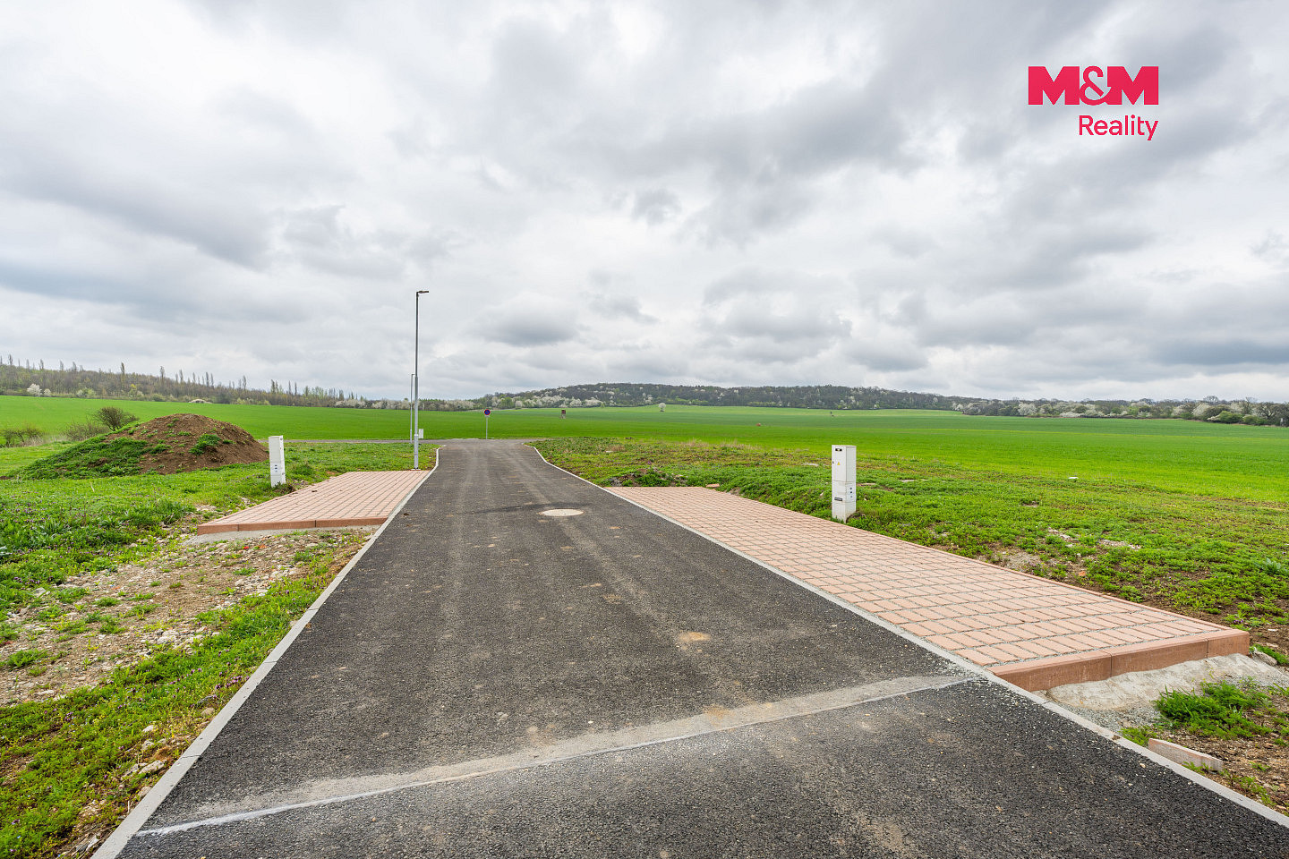Prodej stavebního pozemku 1 323 m² – fotografie 4