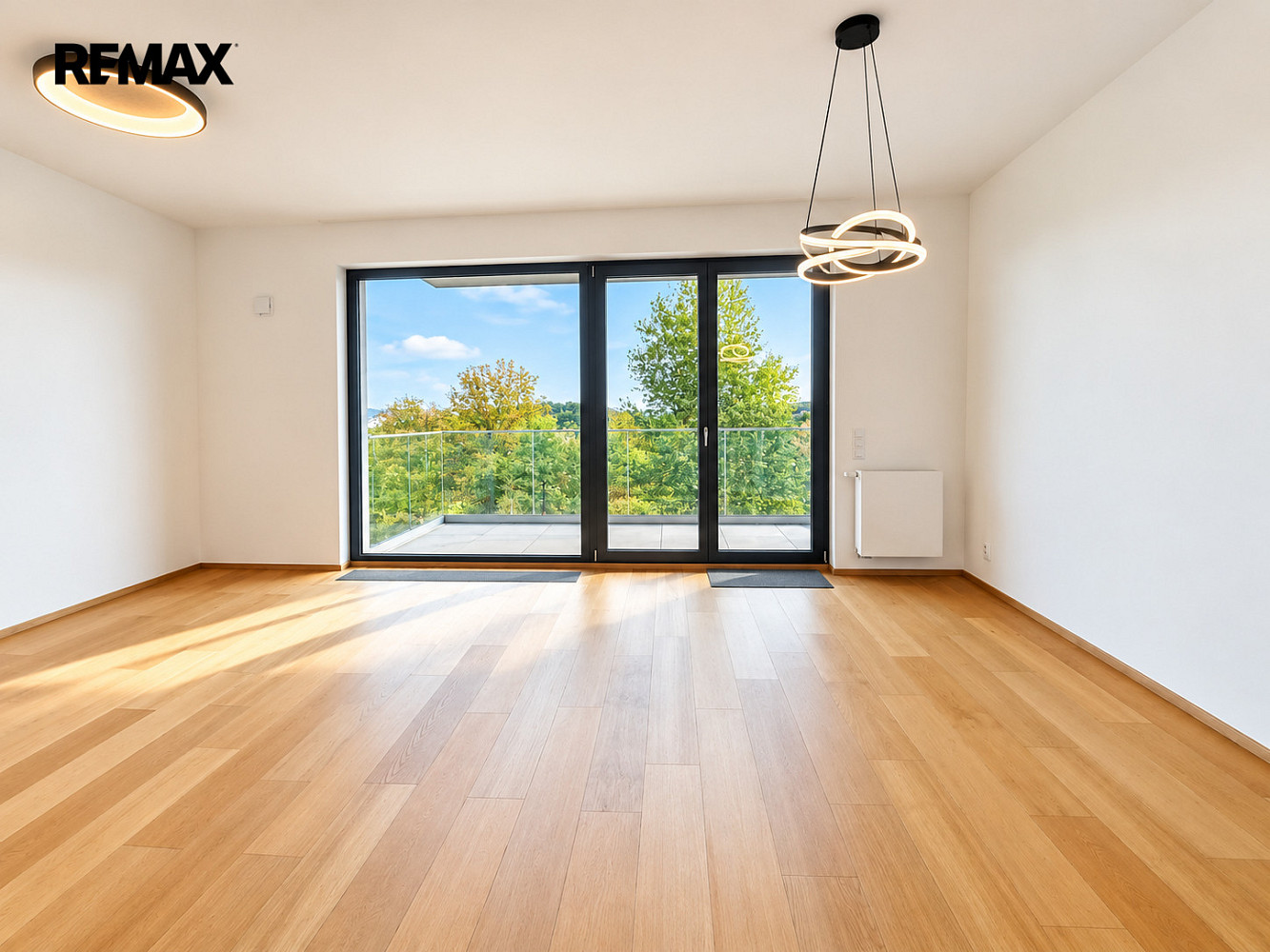 Pronájem bytu 4+kk 129 m² – fotografie 4