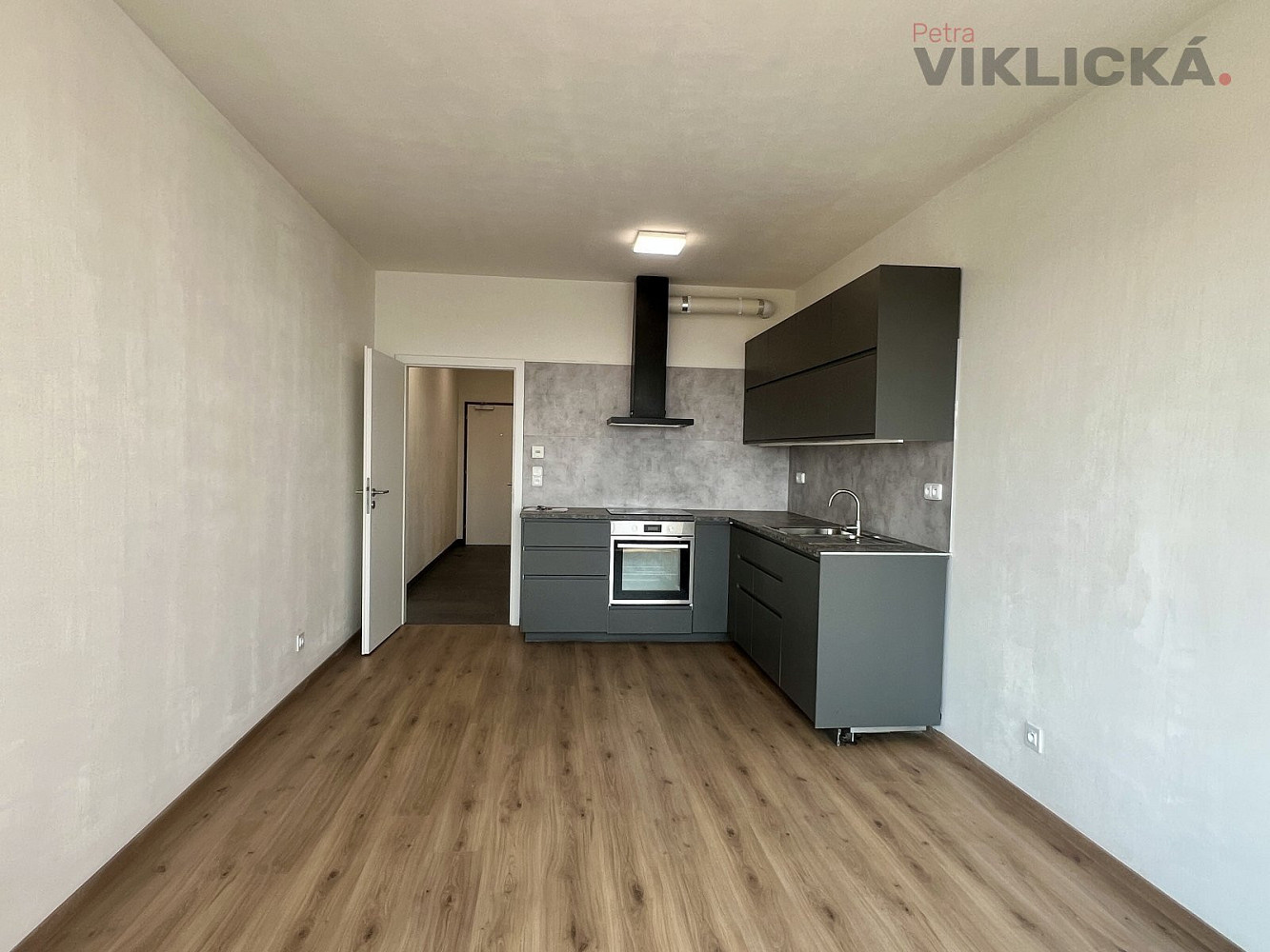 Pronájem bytu 2+kk 58 m² — photo 2