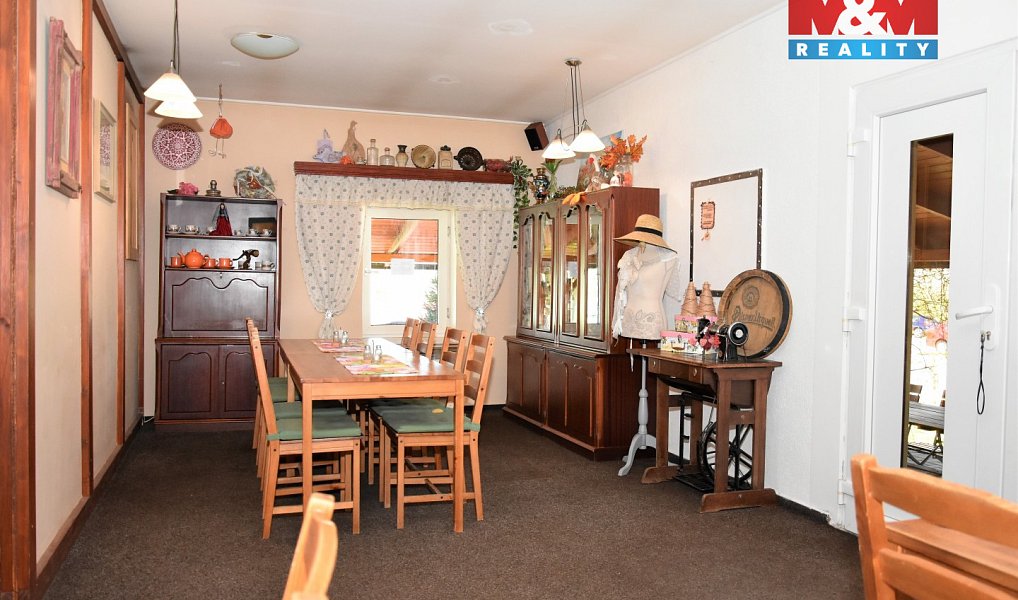 Prodej restaurace 530 m², Hukvaldy – náhled fotky 9