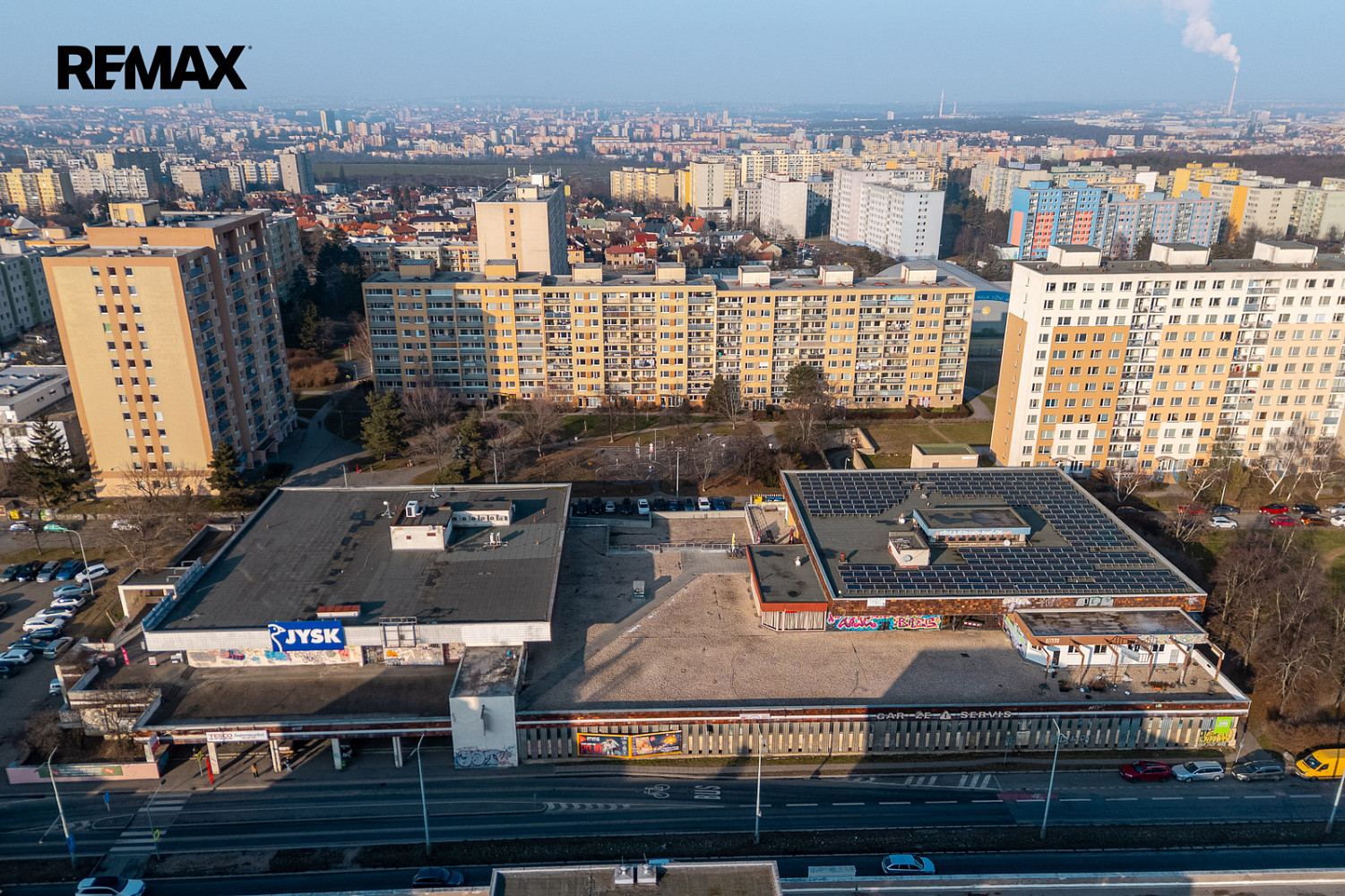 Pronájem obchodních prostor 140 m² — photo 2