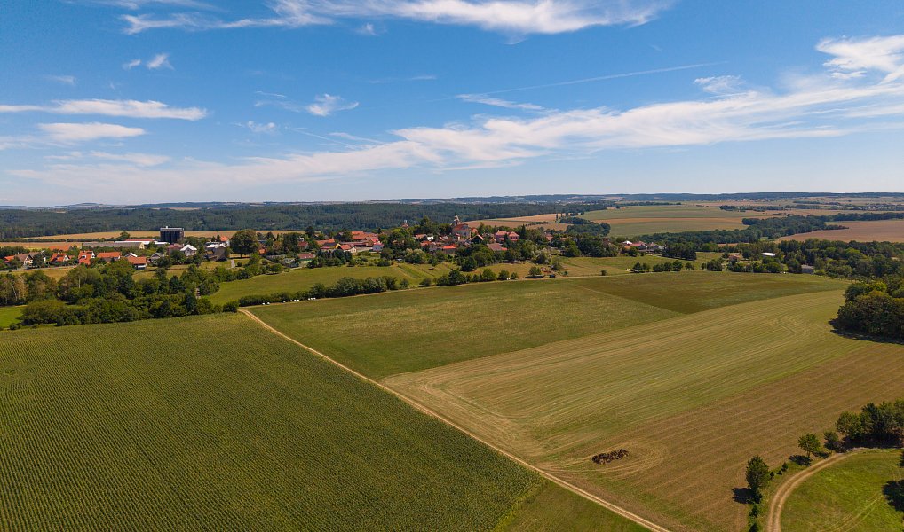 Prodej domu 162 m² s pozemkem 735 m², Horní Kruty – náhled fotky 59