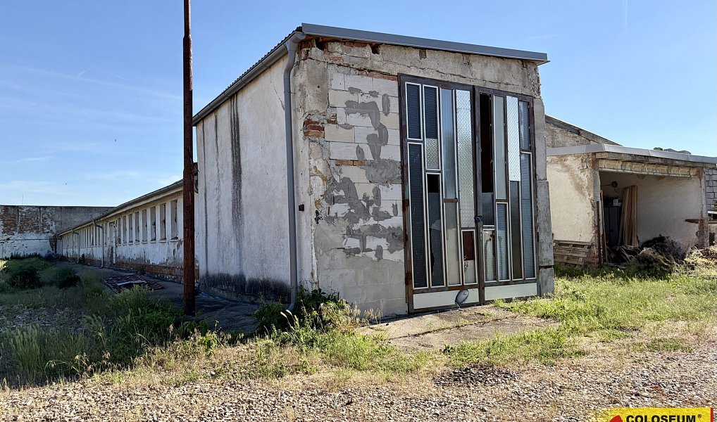 Pronájem skladovacích prostor 330 m², Chvalovice – náhled fotky 6