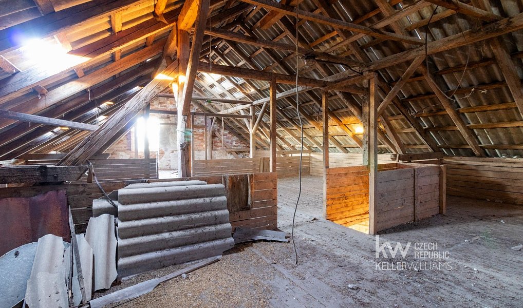Prodej zemědělského objektu 372 m², Častrov – náhled fotky 11