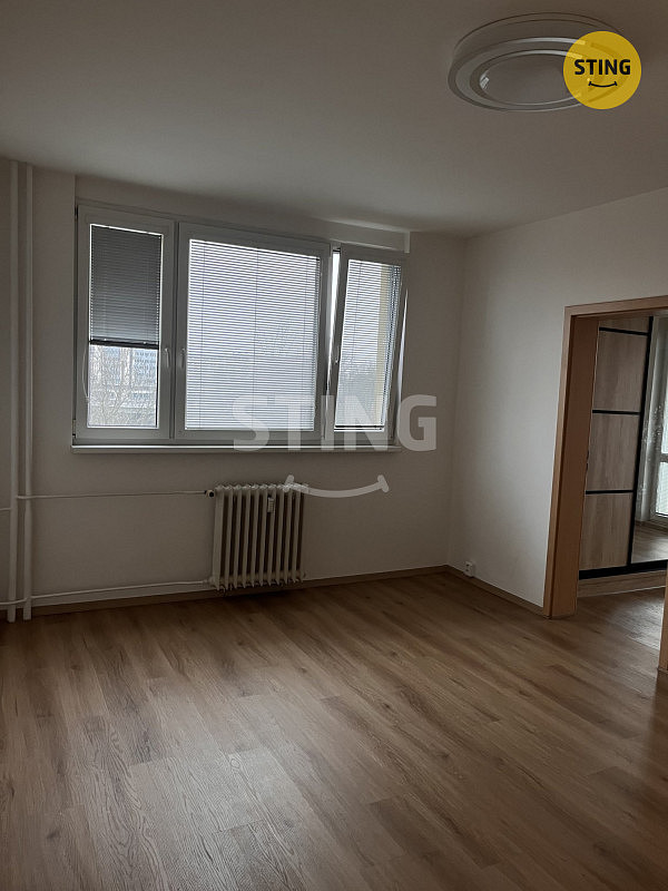Pronájem bytu 3+1 65 m² - Widok 3