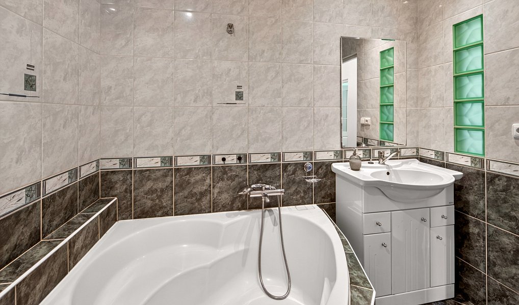 Prodej bytu 3+1 65 m², Chlumec – náhled fotky 12