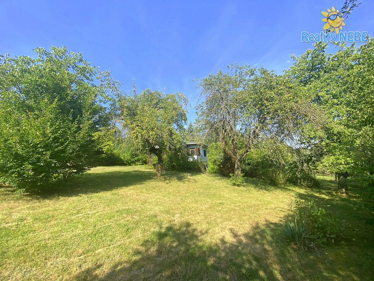 Prodej stavebního pozemku 2 142 m² – fotografie 4