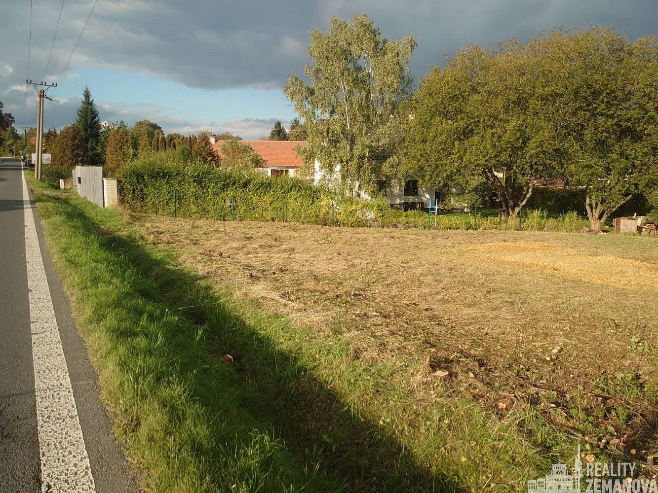 Prodej stavebního pozemku 1 530 m² – fotografie 2