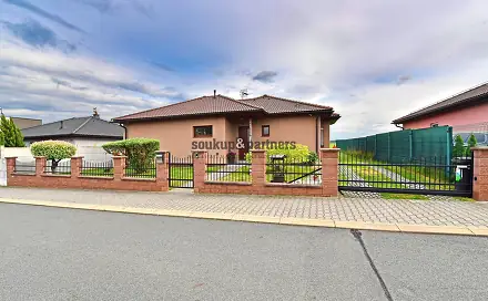 Prodej domu 97 m² s pozemkem 627 m², K Bažantnici, Bašť, okres Praha-východ