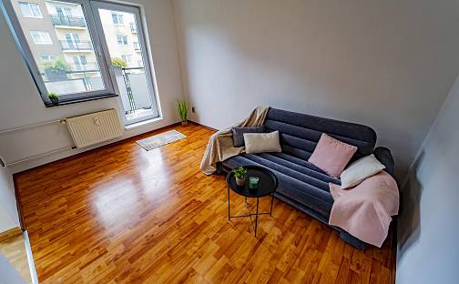 Prodej bytu 2+1 50 m², Luštěnice - Zelená, okres Mladá Boleslav