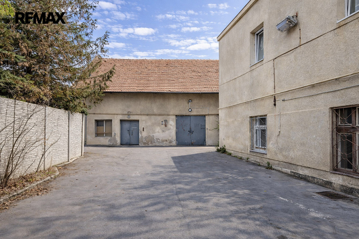 Pronájem kanceláře 1 270 m² – fotografie 4