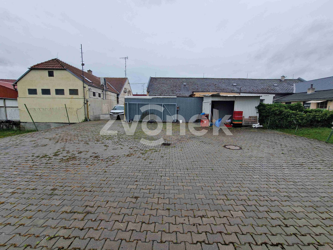 Pronájem výrobních prostor 780 m² – fotografie 2