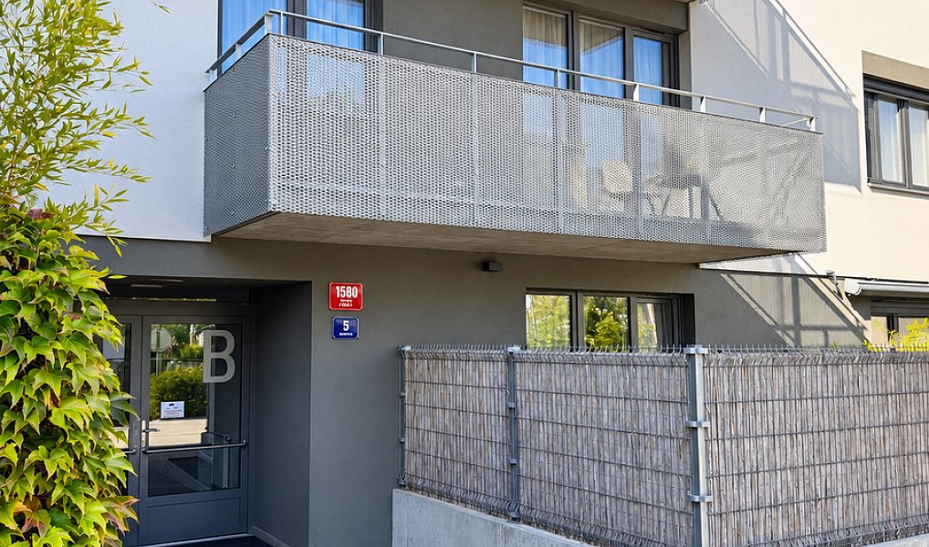 Pronájem bytu 1+kk 31 m², Praha – náhled fotky 9