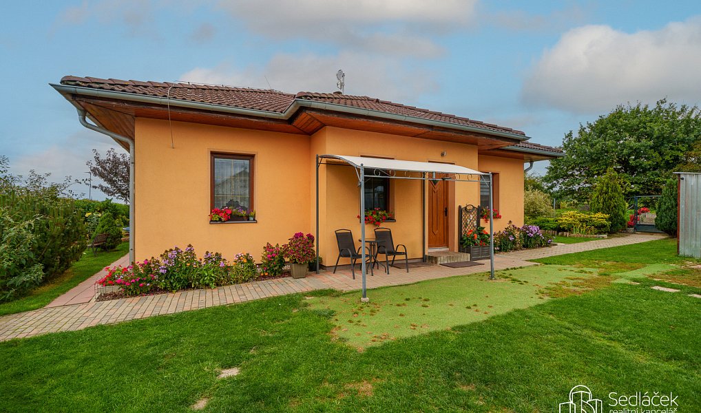 Prodej domu 100 m² s pozemkem 1 272 m², Nové Sedlo – náhled fotky 4