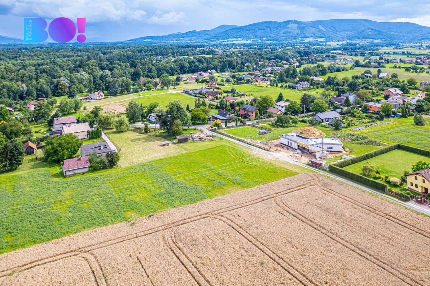Prodej stavebního pozemku 2 560 m² – fotografie 3