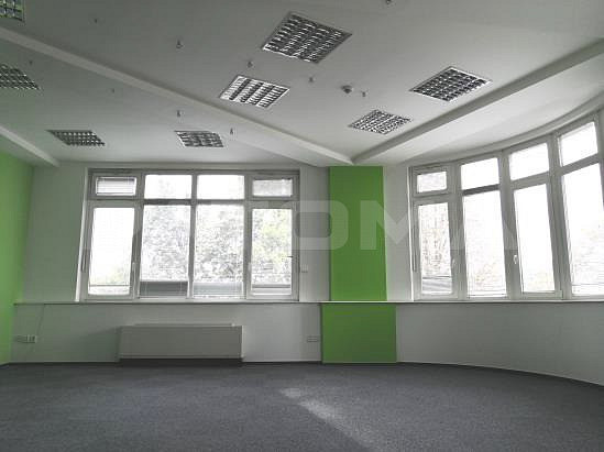 Pronájem kanceláře 939 m² – fotografie 4