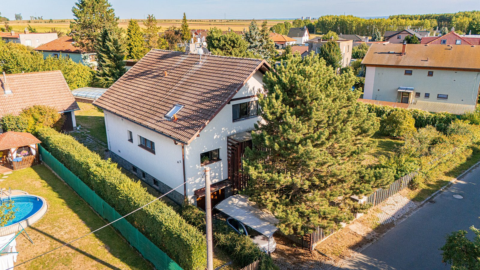 Prodej domu 320 m² s pozemkem 1 755 m² – fotografie 3