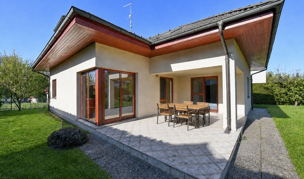 Prodej domu 270 m² s pozemkem 654 m², Jesenice – náhled fotky 14