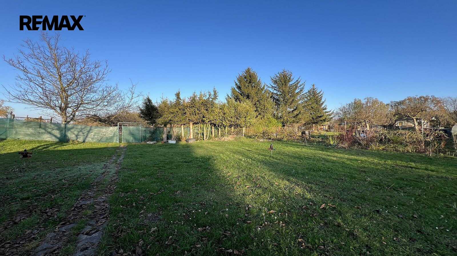 Prodej stavebního pozemku 392 m² — photo 4