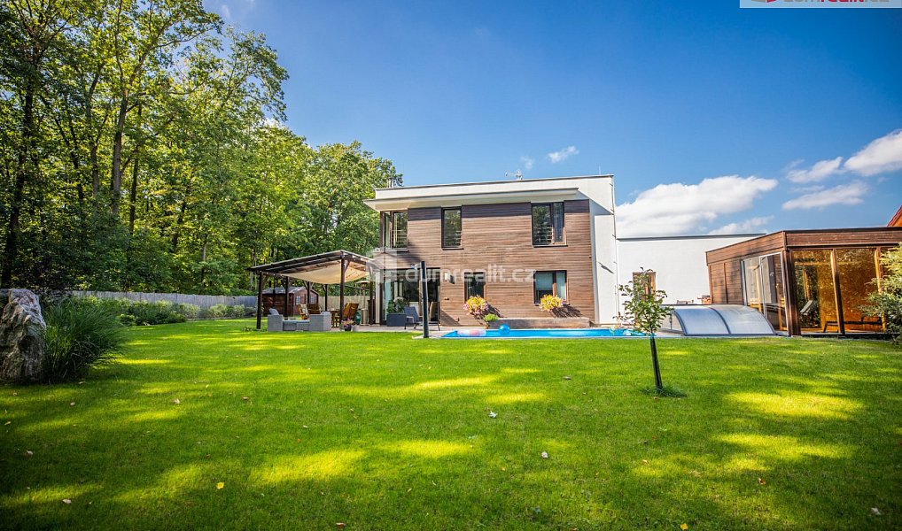 Prodej domu 249 m² s pozemkem 1 050 m², Praha – náhled fotky 23