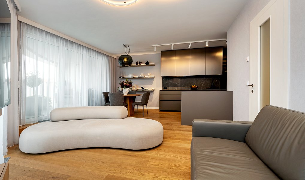 Prodej bytu 3+kk 83 m², Praha – náhled fotky 2