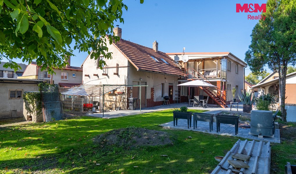Prodej domu 275 m² s pozemkem 616 m², Činěves – náhled fotky 2