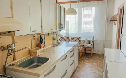 Pronájem bytu 2+1 56 m², Lesní, Hodonín