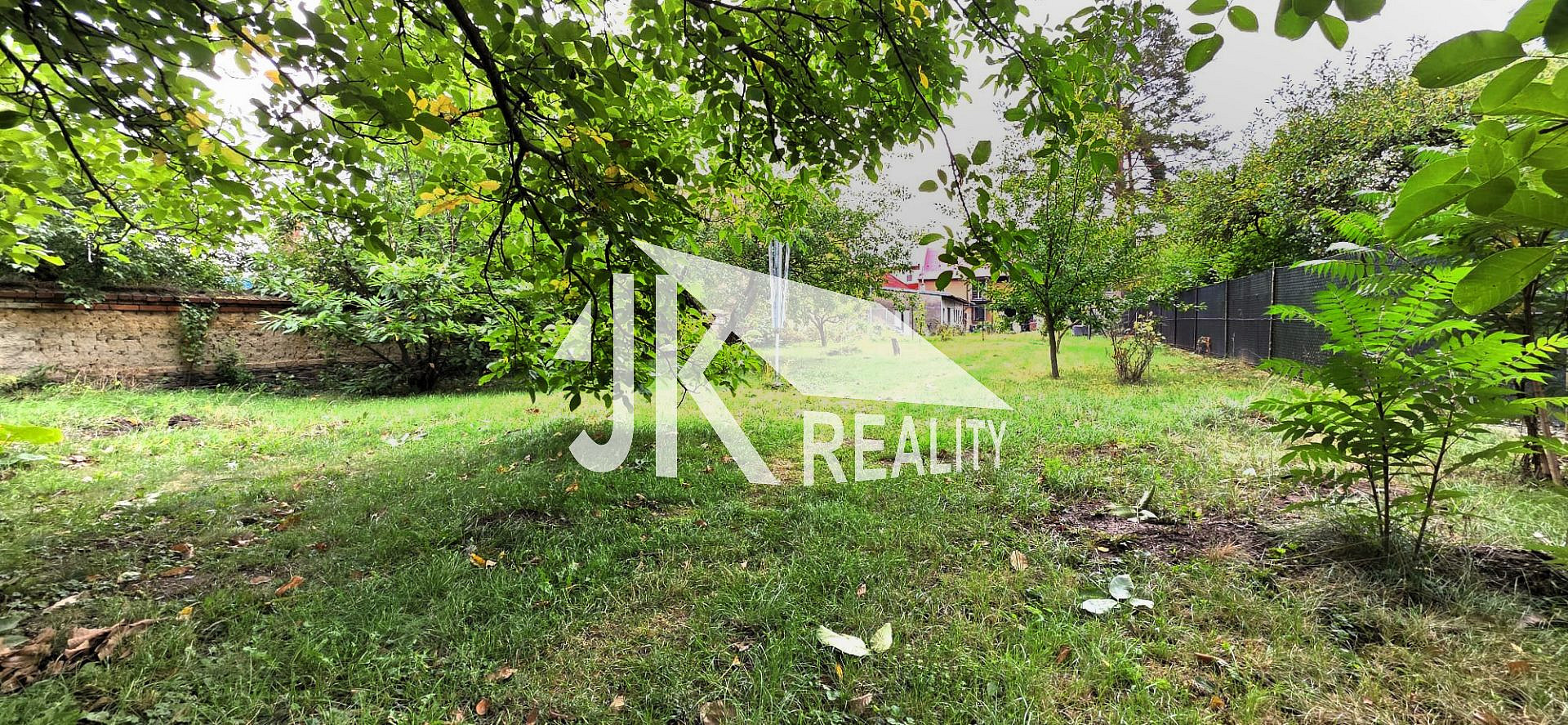 Prodej stavebního pozemku 596 m² – fotografie 4