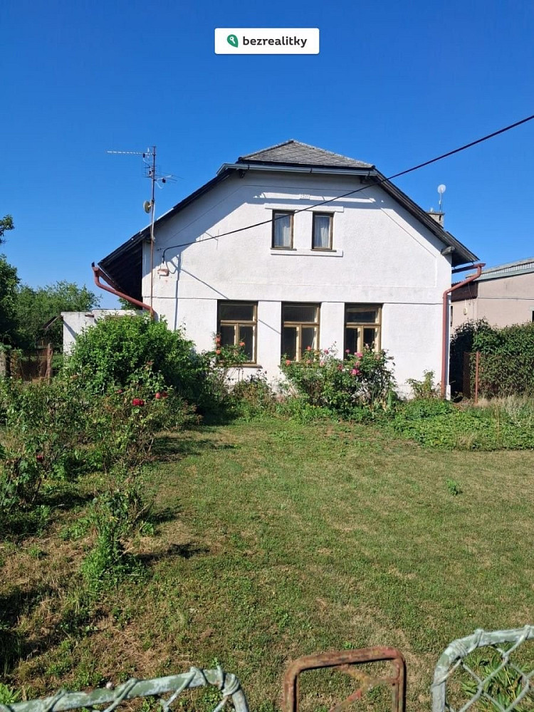 Куќа, 63 m², плац 1671 m²