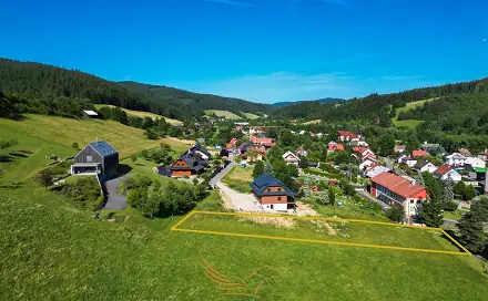 Prodej stavebního pozemku 1 951 m², Velké Karlovice, okres Vsetín