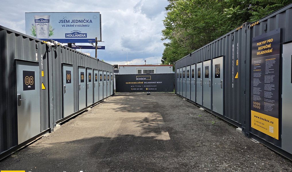 Samoobslužné skladovací boxy, ul. Hladíkova/Charbulova, Brno - Černovice, Brno – náhled fotky 9