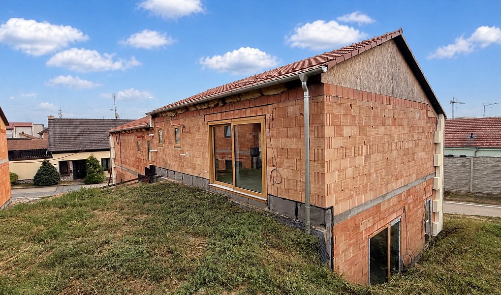 Prodej bytu 3+kk 81 m², Holubice – náhled fotky 13