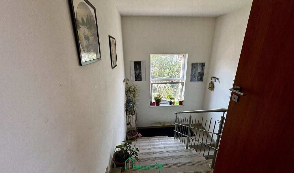 Prodej domu 250 m² s pozemkem 843 m², Nučice – náhled fotky 22