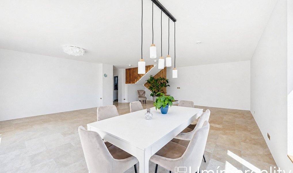 Prodej domu 161 m² s pozemkem 1 704 m², Kařez – náhled fotky 6