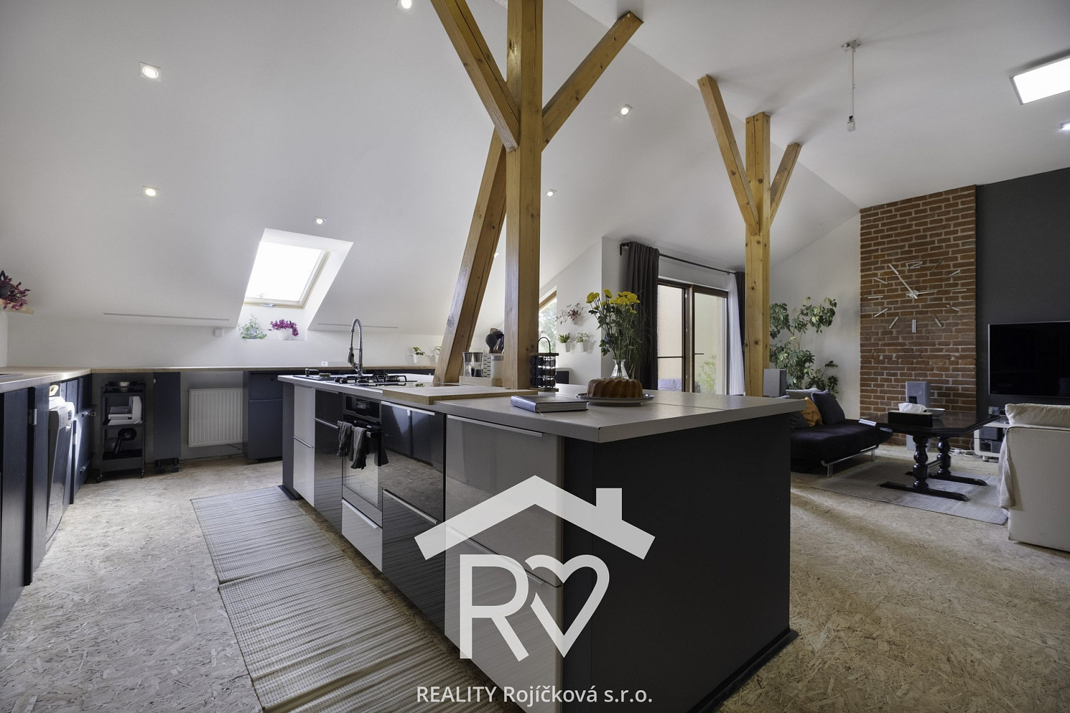 Prodej domu 482 m² s pozemkem 531 m² – fotografie 2