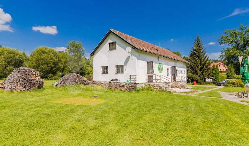 Prodej ubytovacího objektu 440 m², Kájov – náhled fotky 6