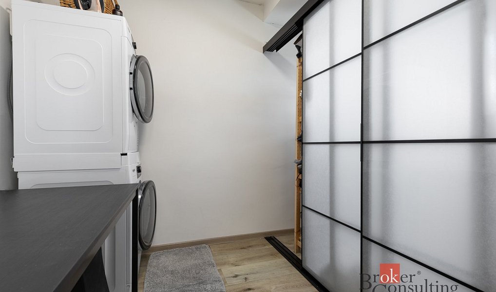 Prodej bytu 4+kk 100 m², Opava – náhled fotky 24