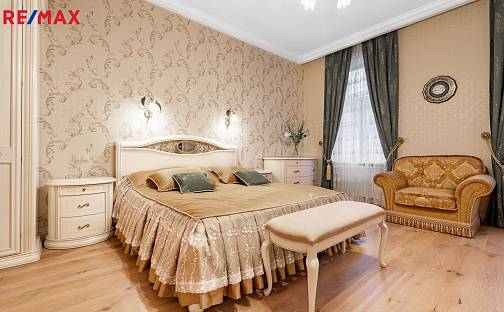 Pronájem bytu 3+1 130 m², Dr. Davida Bechera, Karlovy Vary