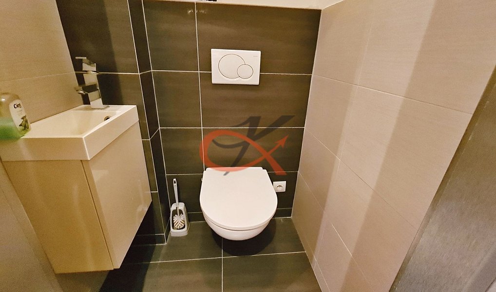 Pronájem bytu 2+1 74 m², Rožnov pod Radhoštěm – náhled fotky 15