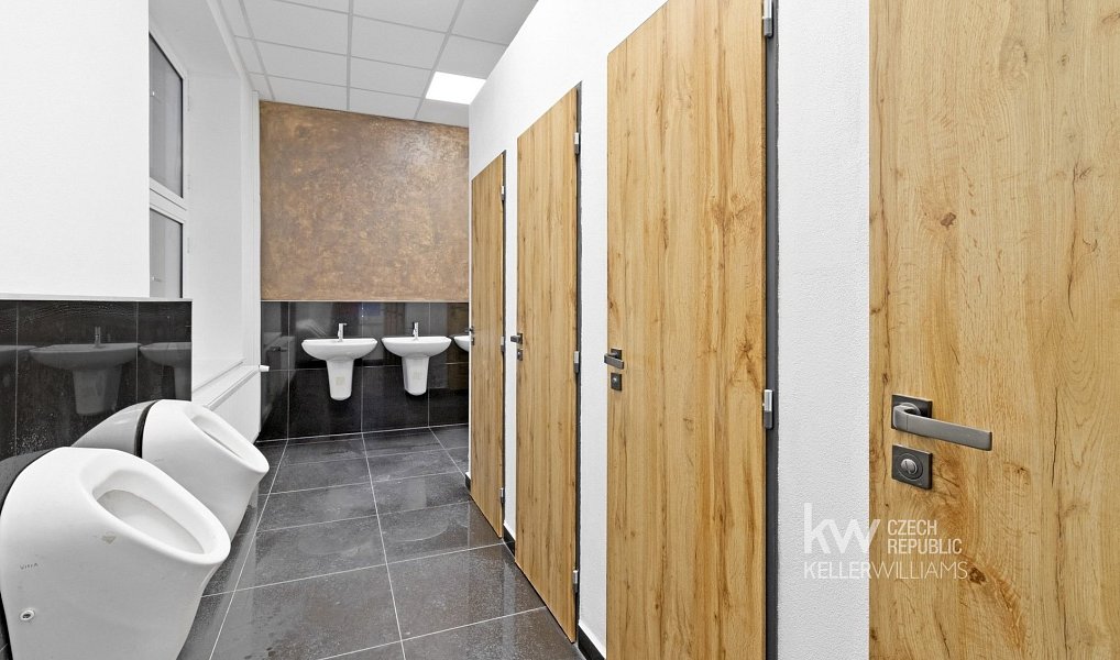 Pronájem obchodních prostor 1 073 m², Tábor – náhled fotky 12