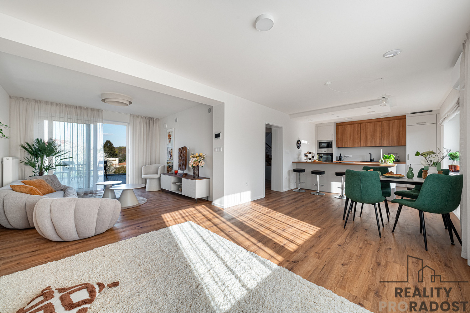 Prodej domu 229 m² s pozemkem 766 m² — photo 4