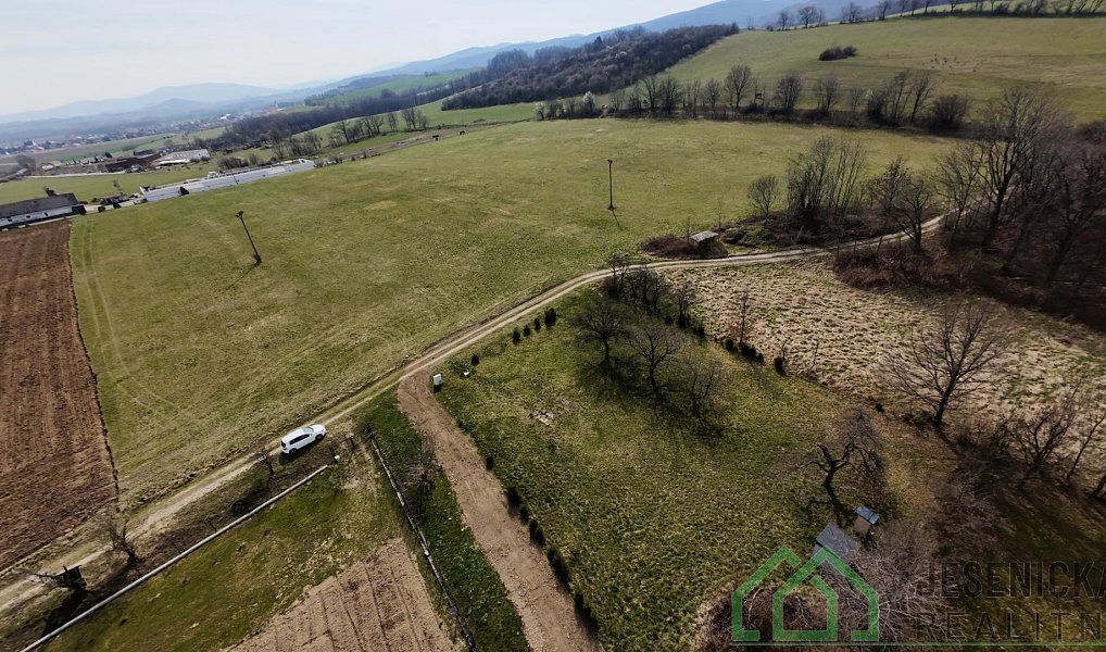 Prodej stavebního pozemku 1 447 m², Javorník – náhled fotky 15