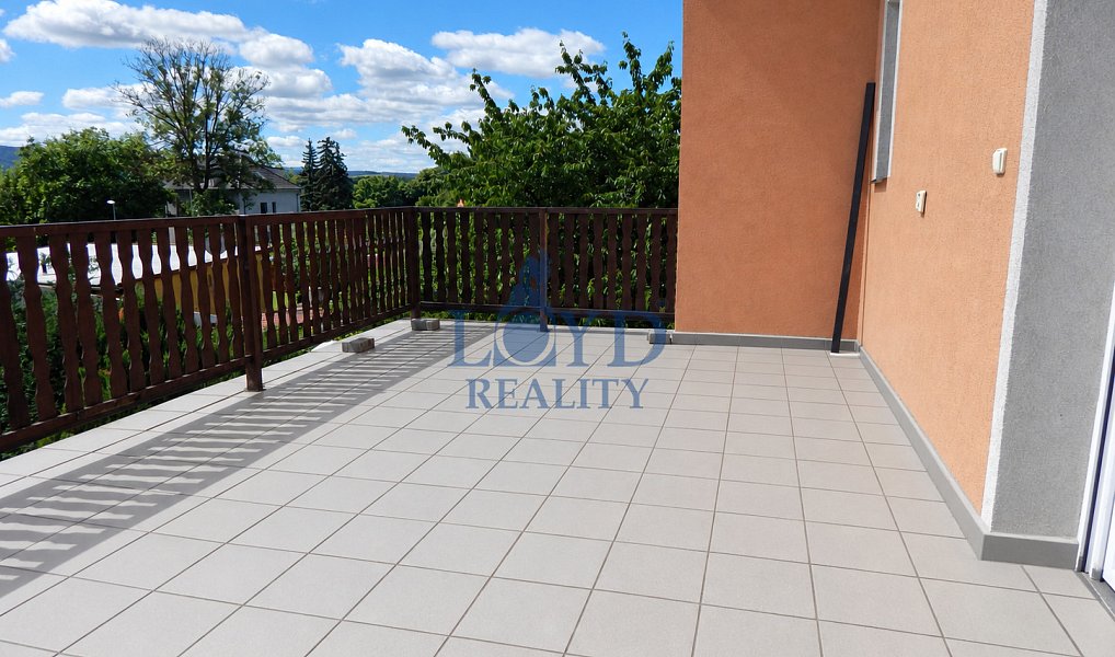 Prodej domu 210 m² s pozemkem 779 m², Sokolov – náhled fotky 17