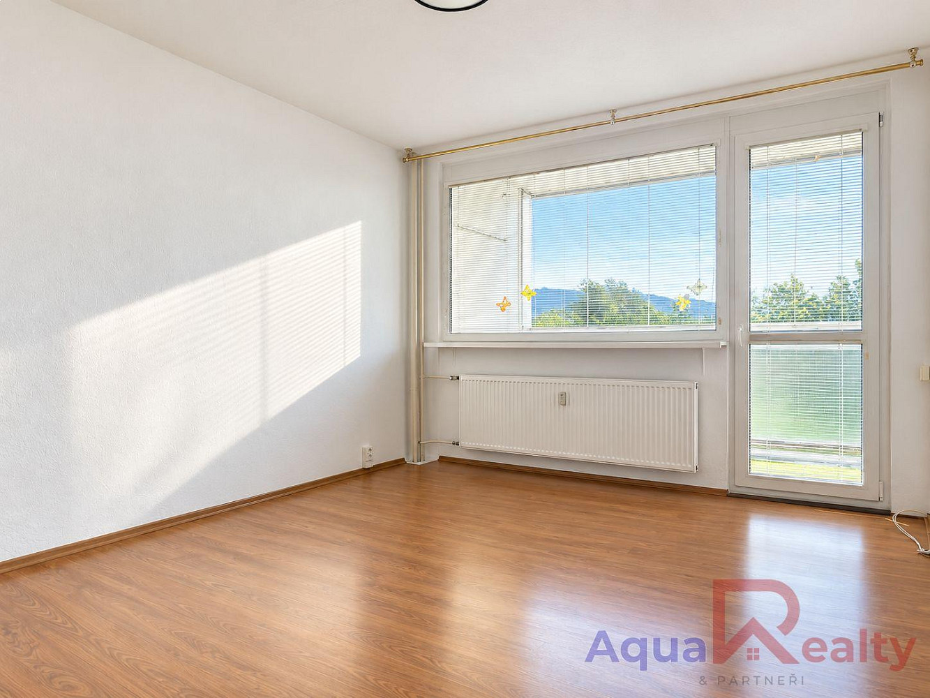 Pronájem bytu 3+1 59 m² – fotografie 3