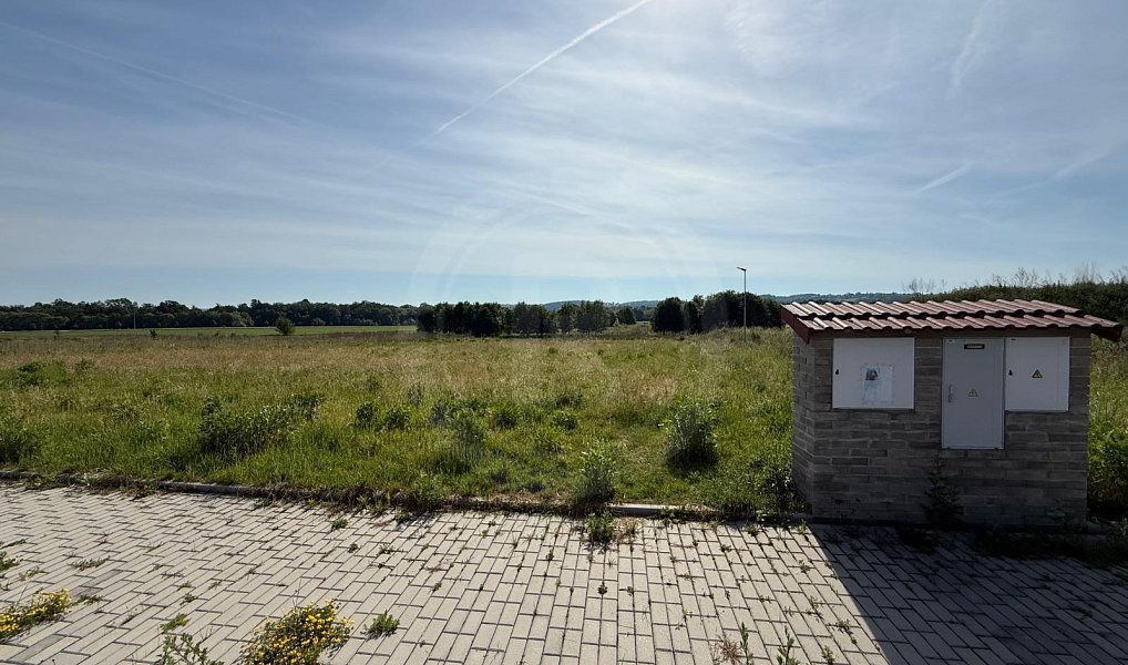 Prodej stavebního pozemku 1 501 m², České Budějovice – náhled fotky 5